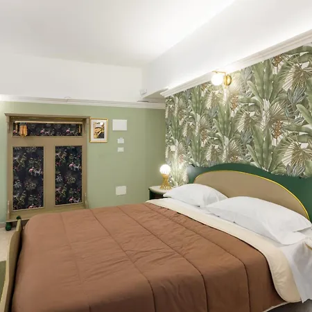 Aparthotel Hotiday Stanze Letterarie Catánia